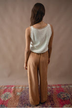 Load image into Gallery viewer, Daisy Embroidery Pants - Pecan
