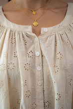 Load image into Gallery viewer, Juniper Blouse - Sugar
