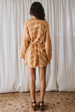 Load image into Gallery viewer, Mari Tie Dye Robe - Doe
