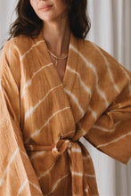 Load image into Gallery viewer, Mari Tie Dye Robe - Doe
